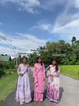 future dancers😂🤣3 hours practice😆#goviral #trending #dance #viralvideo #fypofficial @बिनिता तिरुवा @Anii👸 @Simran biswa 