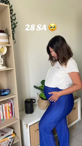 Le temps passe si vite, si j’ai juste un mot à vous dire PROFITEZ, je suis déjà nostalgique 🥹 #16weeksv28weekspregnant #28SA #enceinte #grossesse #momtobe 