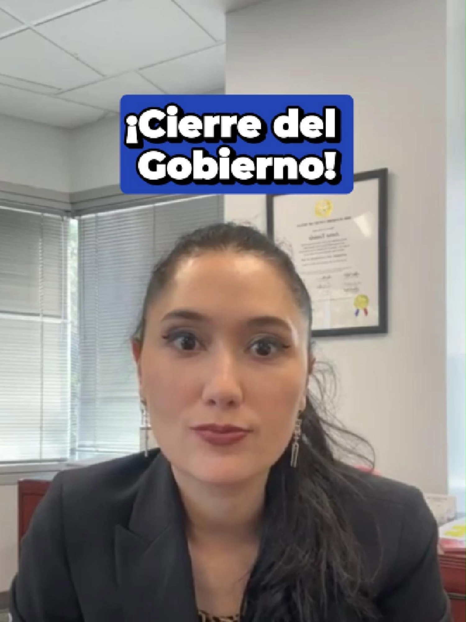 📢 El gobierno está cerrado en este momento. 📍 La corte de inmigración no se detiene aunque el gobierno esté cerrado. 📲 ¡Llámenos para agendar su consulta! Atendemos casos en todo Estados Unidos.  Dallas: 972-400-2177 Los Angeles: 747-262-4399 🗓️Para hacer una consulta por medio de nuestro calendario visite: https://porterlegalgroup.cliogrow.com/book #plg #AbogadaAnna #fyp #inmigracion #aviso #cortedeinmigración
