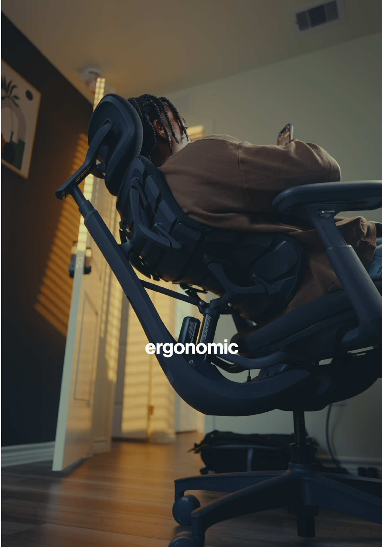 This is the world's first truly dynamic Ergonomic Chair, the Libernovo Omni. I've been using this chair for couple months and hands down the best chair I've ever owned. If you spend countless hours on your desk, I highly recommend you to check this out! Link in my bio !# Pre-Sale: Sep 23, 19:00 PDT – Oct 20, 19:00 PDT Available in the U.S. and Canada only! . #videography #cinematography #contentcreatortips #libernovoomni #ergonomicchair 