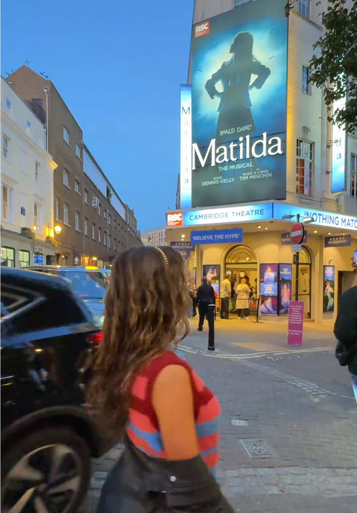 HELLO LONDON🥹😭🇬🇧 i never thought id see this show again!!! #matildathemusical 