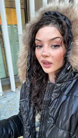 aber dieser dm einkauf gleicht mindestens 5 therapie stunden fr #woistlena #berlin #dmeinkauf #girlhood #curlyhairproducts 