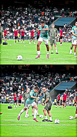 Fvv duo🤍🔥#realmadrid #madridista #losbalancos⚪👑 #more_than_club🤍💋 #sapirin_madrid 