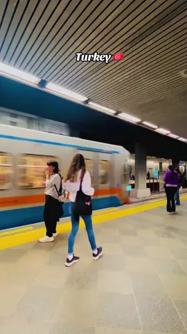 Metro 🚇😑
