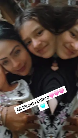 #foryoupage #viral #tiktok #fyp #family 🩷🩷🩷🩵