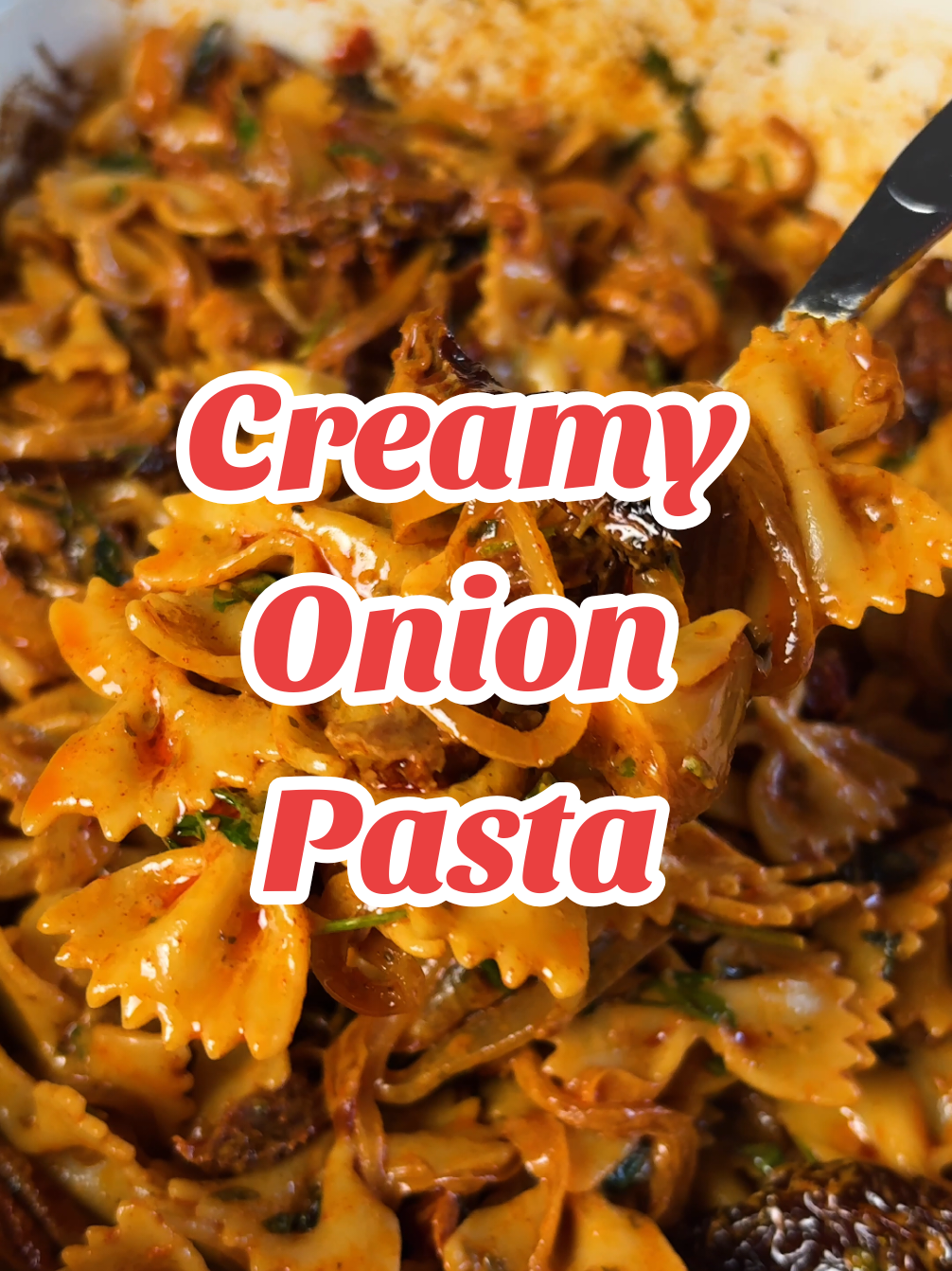 EAT OR PASS?! 🤤 How could anyone resist these creamy onion pasta? 🔥 Caramelized onions are really one of the best foods around so with pasta, obviously, they're just divine✨ If you're in a lazy mood, this recipe is perfect! It's SO easy and tasty, comforting and creamy, you just have to try it, believe us! 😍 The full recipe Ity ingredients and instructions is in our Ultimate Pasta Cookbook, link in bio📝 Bon appétit,  Jo and Bart❤️ #onion #pasta #delicious #food #Foodie 