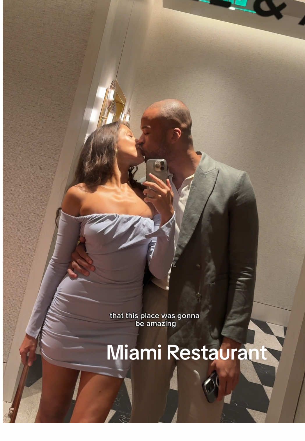One of Miami’s sexiest restaurants🕯️♥️ #miami #miamirestaurants #miamilife #restaurant #datenight 