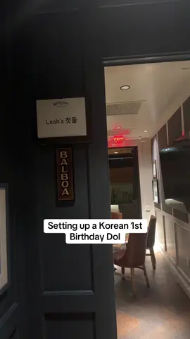 What a great place to make memories! #1stbirthday #dol #koreanbaby #restaurant #seafood 