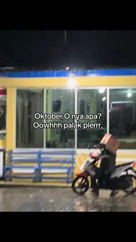 Oktober O nya apa??#fypシ゚viral🖤tiktok #trend #soand #oktober #bahanstory 
