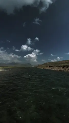 کچھ راستوں پر پاؤں نہیں دل تھک جاتے ہیں۔ 🫀❤️‍🩹 اور جب دل تھک جائے.......!! تو انسان منزل کی طلب سے بے نیاز ہو جاتا ہے۔🥀🤍