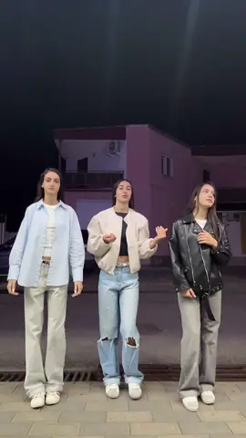 @Mari @•L• #trend #dance #trio #global #fyp 