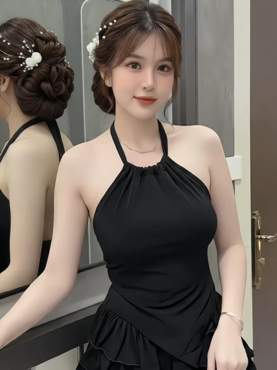 Mẫu áo yếm ôm body và váy xếp tầng - thời trang nữ siêu xinh - thích hợp đi cafe, du lịch, chụp ảnh #thoitrangnu #outfit #girls #quanao #fyp 