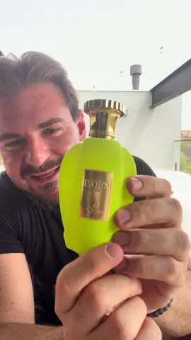 Primeiras impressões do Voux Zingy da Paris Corner. #perfumecollection #viral 