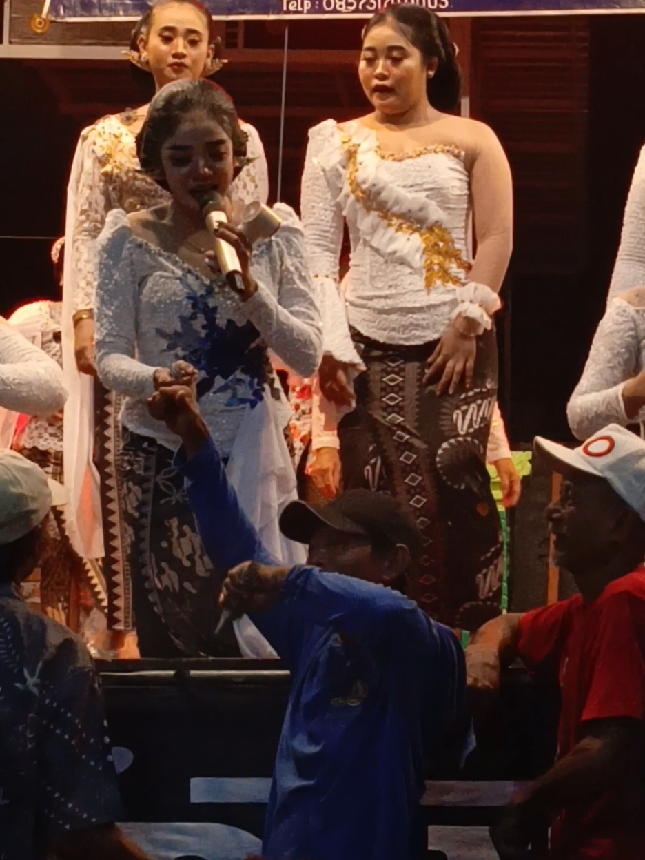 Ludruk Budhi Wijaya pentas di Desa Balongpanggang gresik