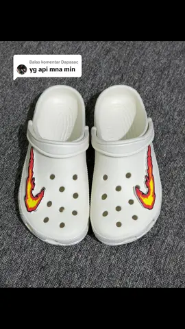 Membalas @Dapaaac GAS UDA RESTOCK DER❗️🫵🏻😘 #jibbitz #jibbitzcrocs #jibbitzsandals #fyp #fypシ゚ 