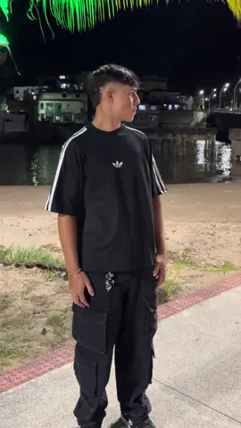 Outfit Musca, camisa Oversized Adidas | o modelo está usando uma camisa G #musca #oversized #fy #adidas #streetwear 