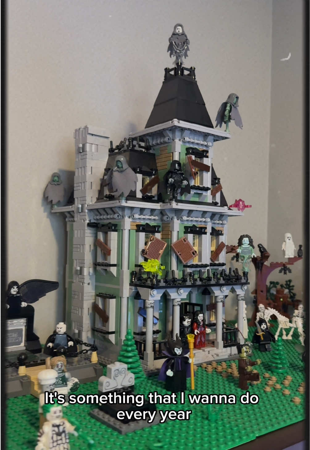 This Halloween season we are going to be building a giant Halloween MOC, one of our most ambitious LEGO displays yet! 👻🎃 In the meantime, here is a closer look at our current smaller Halloween display as well as some insights into my ambitious plan for expansion. I am so excited to work on this all month long to get it finished for Halloween 😁 You can get the instructions for many of my LEGO creations on my Rebrickable page with the link in my bio! 🔗👆  #lego #halloween #legohalloween @LEGO 