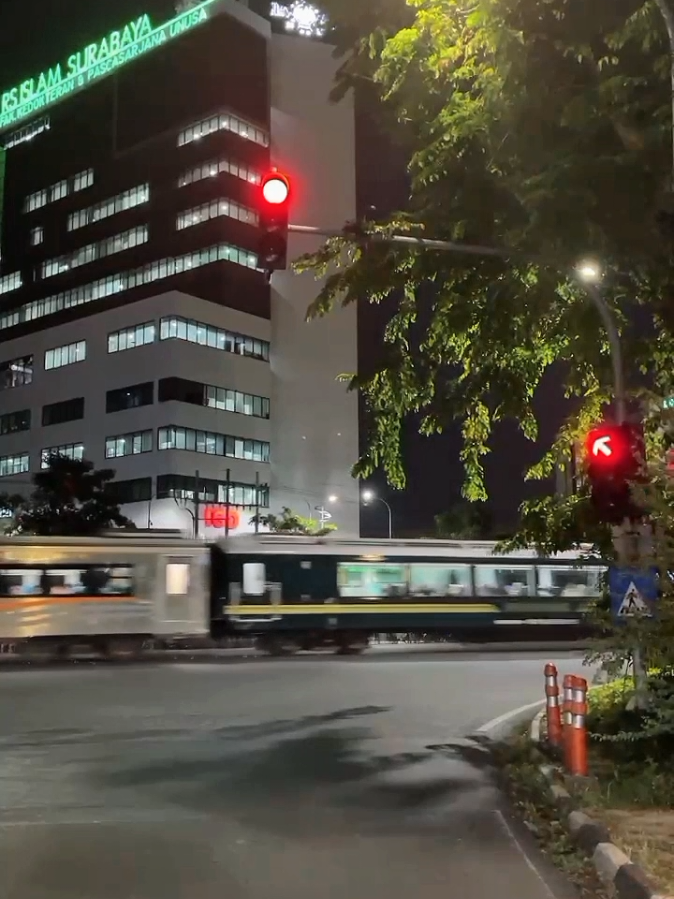 Surabaya night vibes✨️