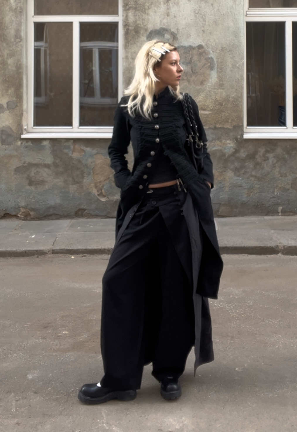 i love october🖤 #vintagefashion #gothicfashion #grungestyle #autumnfashion #lithuania 