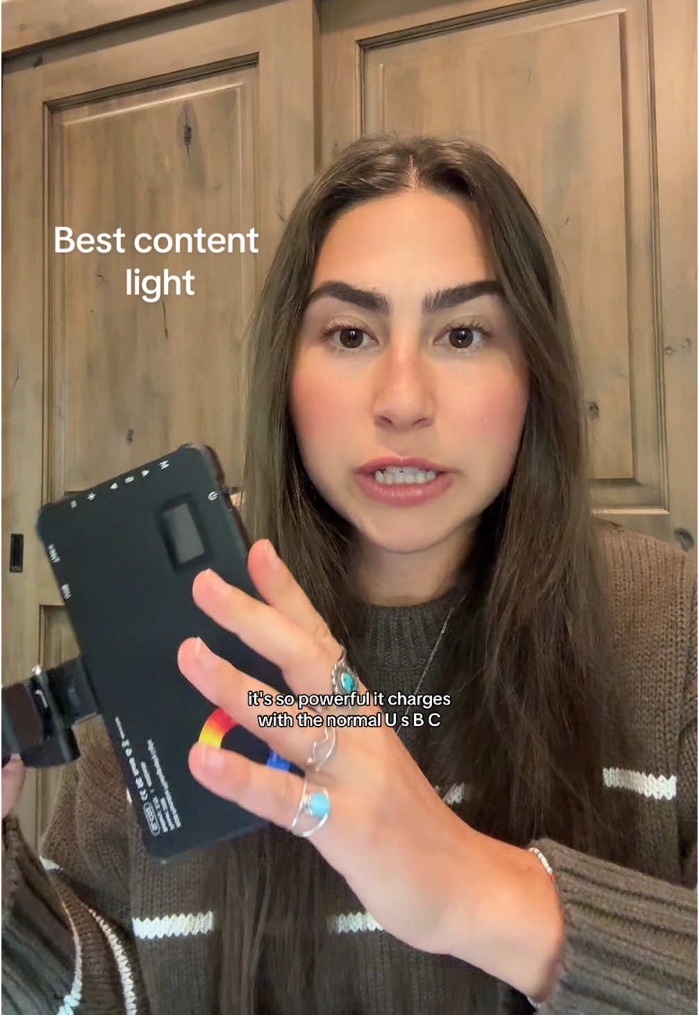 This has been my go-to content light for a year now and I’m still just as obsessed!!🥹😌💡 #contentcreatorsoftiktok #contentcreatormusthaves #contentcreatorstruggles #contenttips 