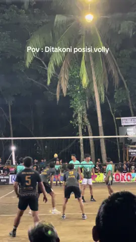 Totalitas tinggi 🫡 #fyp #volleyball #voliasik #volitarkam #libero 