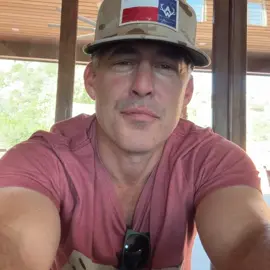 Okay @Aaron Watson says sooooo go VOTE!!! @T-Mobile #FN5GL #contest @gronk www.sunrayISD.org