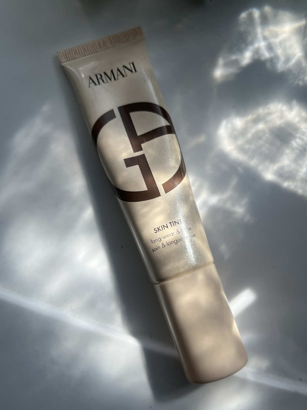 @Armani beauty Skin Tint try-on review in the shade D4.🤎 #armanibeauty #armaniskintint #skintint #darkskinfoundation #beautyenthusiast 