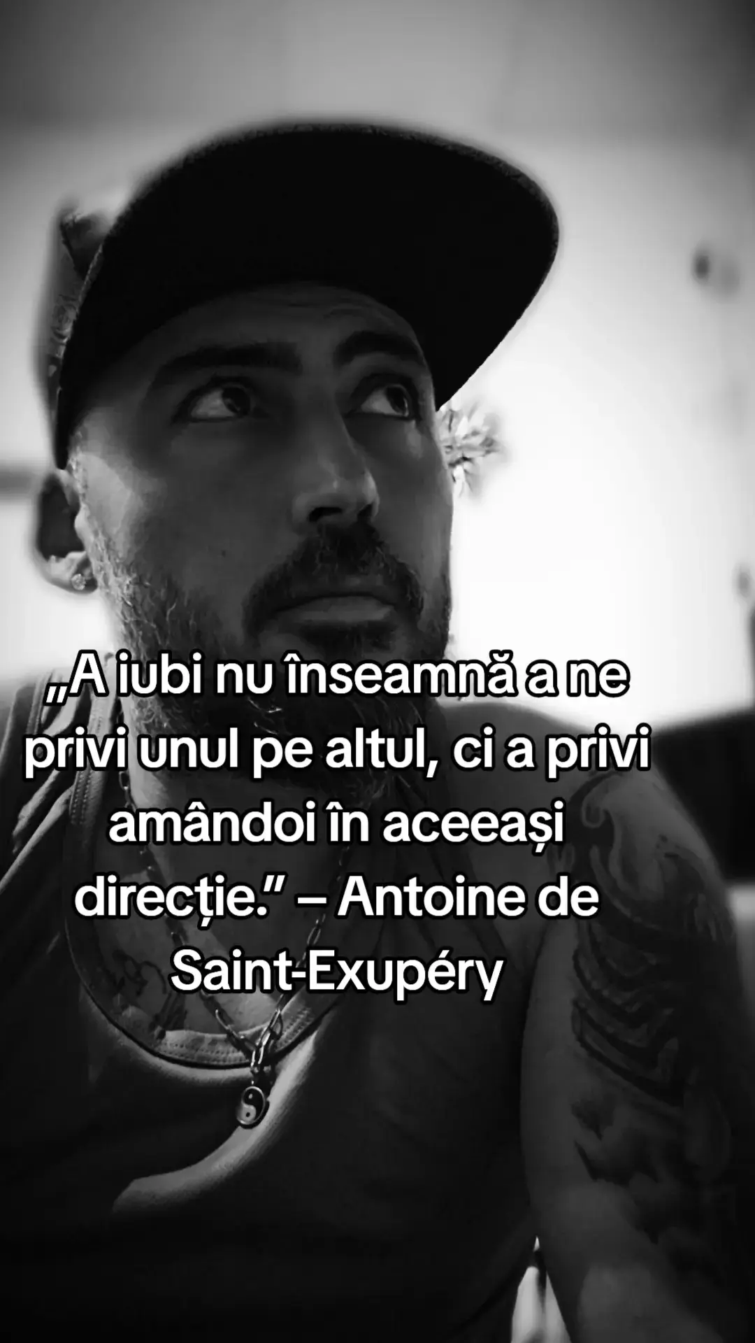 „A iubi nu înseamnă a ne privi unul pe altul, ci a privi amândoi în aceeași direcție.” – Antoine de Saint-Exupéry#viralvideos #romania🇷🇴 #citate #goviral 
