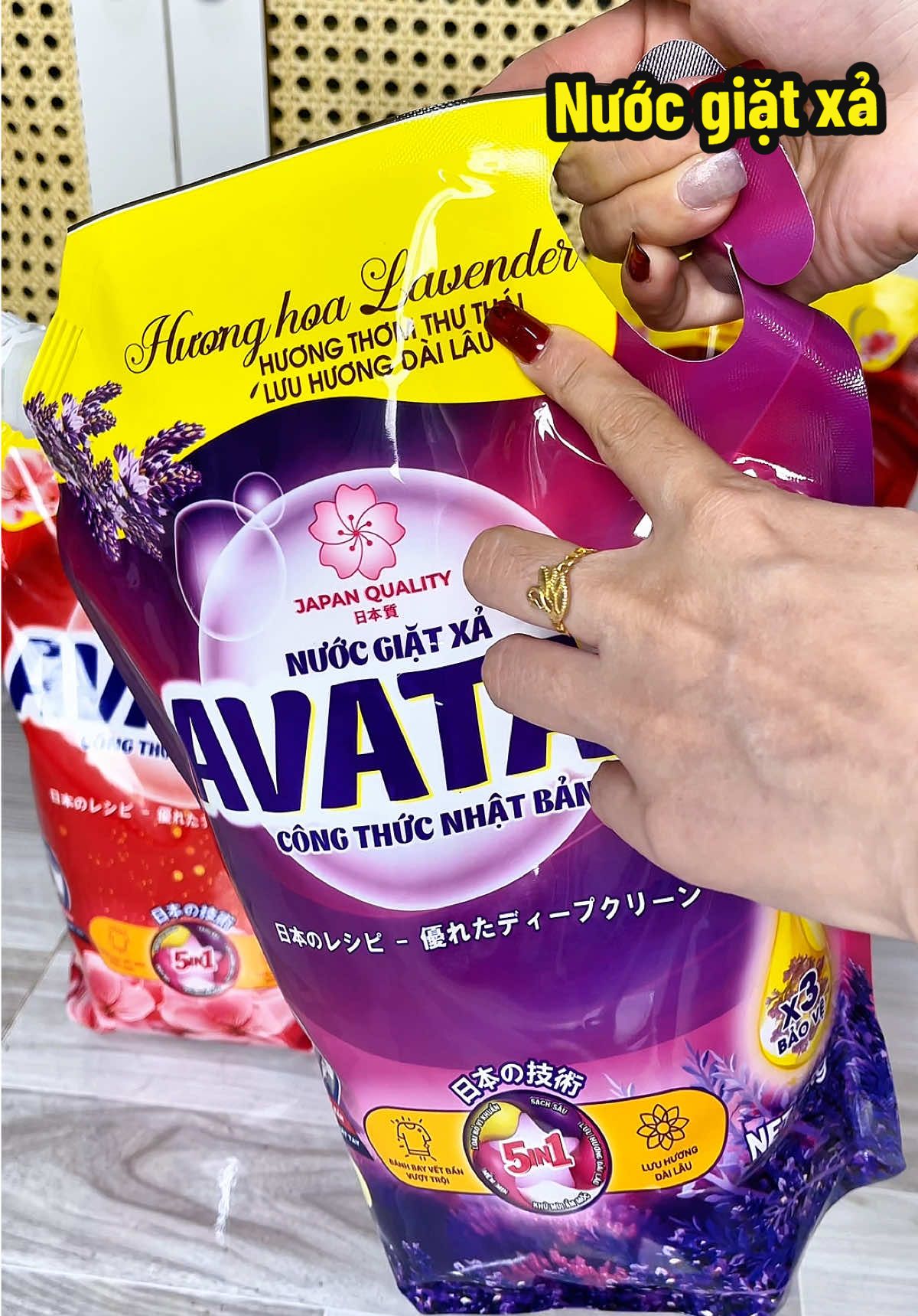 Mua 1 tặng 1 giâ hời quá nè mấy b ơi #nuocgiatxa #nuocgiatavatar #xuhuong  @Nhà Của Bích  @Nhà Của Bích  @Nhà Của Bích 