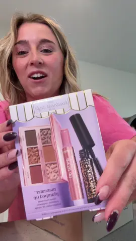 This was my favorite bundle last year! ✨ #tarte #tartecosmetics 