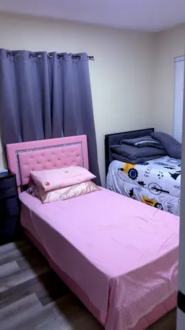 Recuerdo que antes dormíamos todos en un cuarto ahora cada uno tiene su cama 🫶🏼🥹 #paratii 