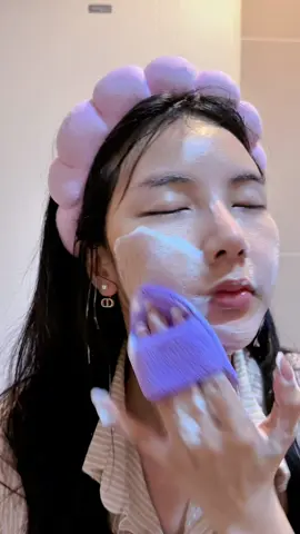 ฟองน้ำล้างหน้าทำให้ล้างหน้าสะอาดขึ้นมากกก ลดสิวเสี้ยนสิวอุดตัน ถูหน้าได้ไม่เจ็บไม่บาดผิว🤍✨#ฟองน้ำล้างหน้า #ล้างหน้าสะอาด