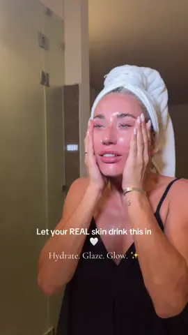 My current hydration x glow lineup 🫧  Toning, essence, glazing, and niacinamide for skin that looks as healthy as it feels 🫶  @REJURAN US c-PDRN Turnover Mask @TIRTIR Inc. Milk Skin Toner @Erno Laszlo Skincare Micro Essence  @rhode skin Glazing Milk  @Biodance Store US Radient Vita Niacinamide Serum & Cream  ✨ Overall effect: intense hydration + barrier support + glow amplification → giving you that “glass skin meets glazed doughnut” look 🍩 #glassskin #glazedskin #dewyskin #skincareroutine #barrierrepair