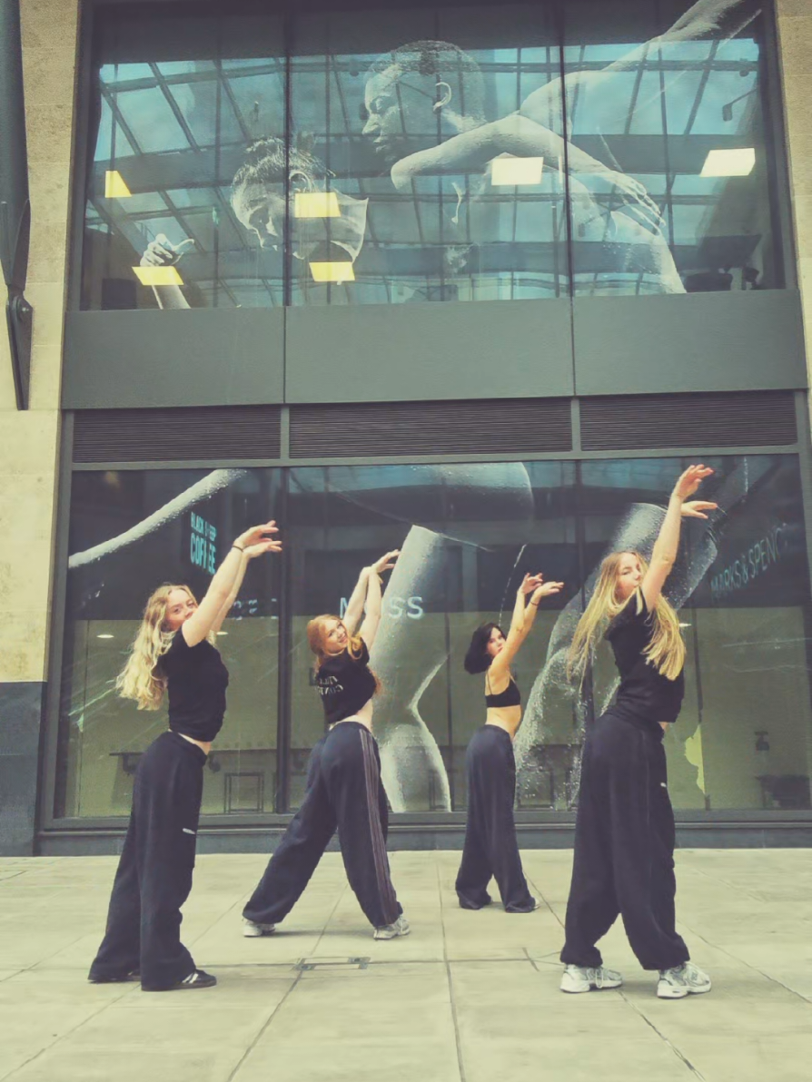 dc @amiemillss🕺🌟 #italiaconti #dramaschool #fyp #dance #sweetescape 