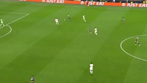 Ayakları iyi dedikleri Ederson. #fenerbahçe #nice #fbvogcn 