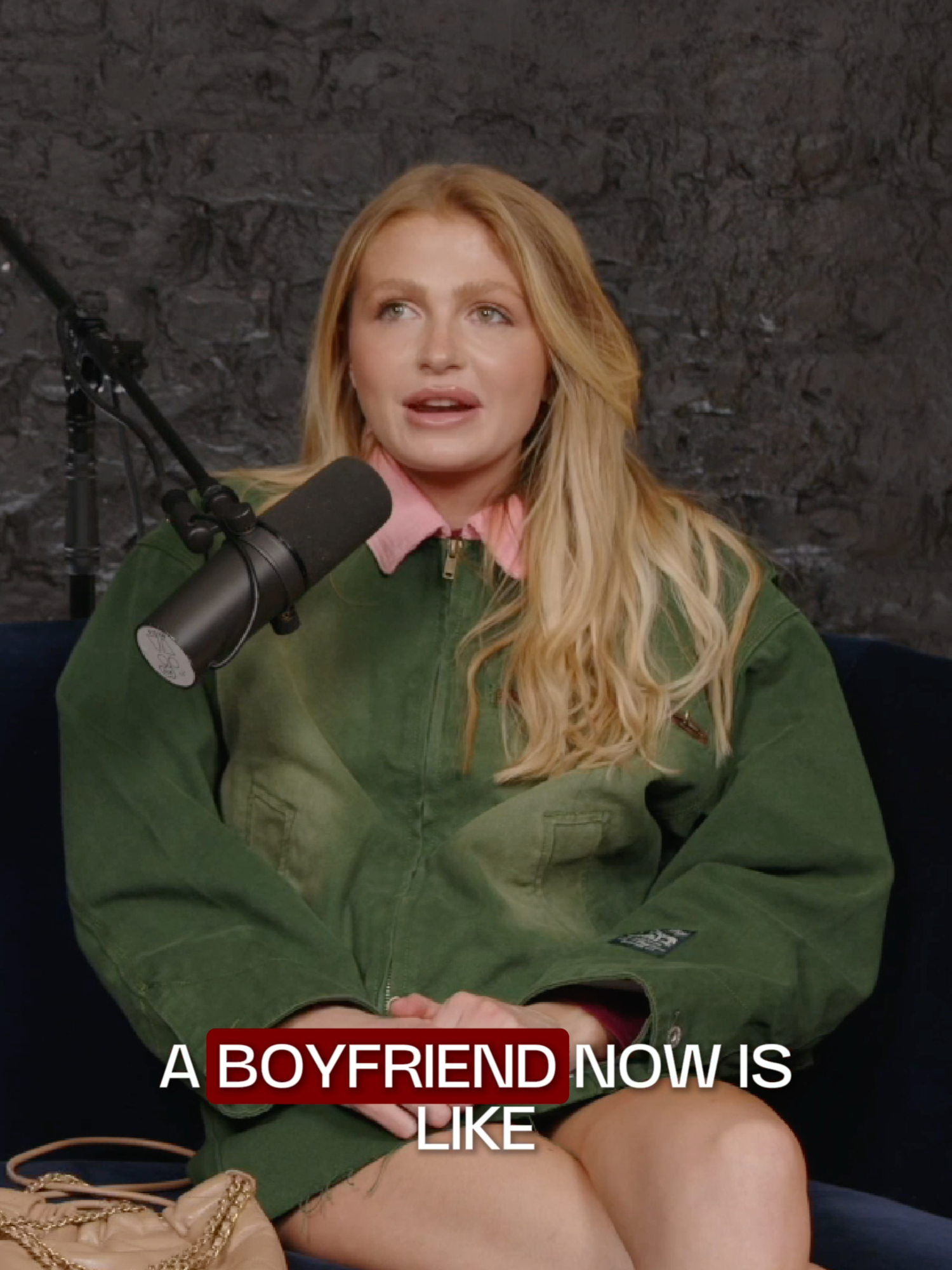 why does it lowkey feel like having a boyfriend is the new ✨uncool✨ thing? @halleykate @justjazzzyidk  #single #dating #podcast #fyp #cool #boyfriend #clips