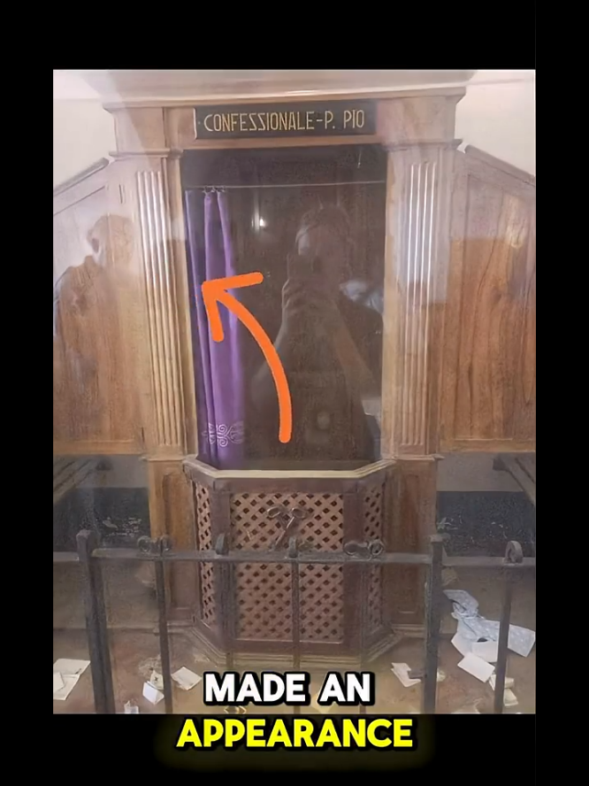 Ontem na Itália, 23/09/2025, durante a festa de Padre Pio uma garota tirou uma foto do seu confessionário. Para a sua surpresa, Na foto Ela viu algo incomum no lado esquerdo. Ólha pro lado esquerdo, parece que São Padre Pio também apareceu na foto. O que Você acha? . . #sao #padrepio #milagre  #sangiovannirotondo #fe 