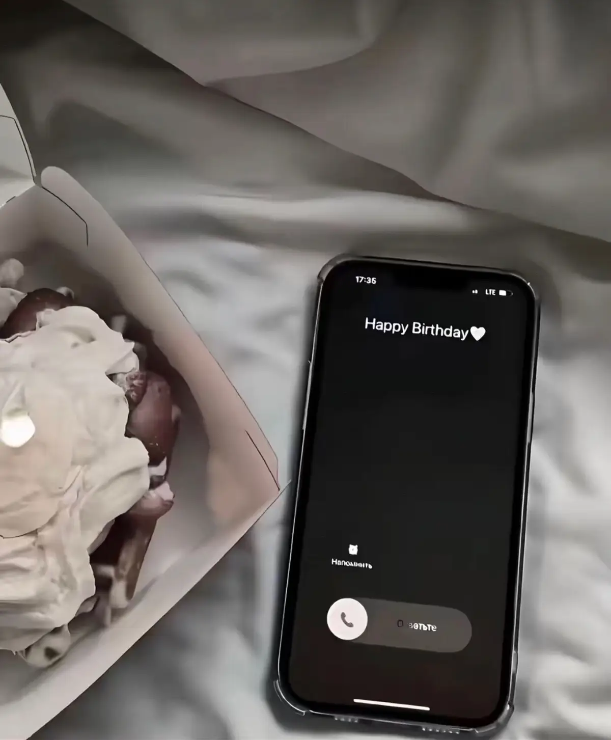 tuổi mới 14+🎂 1 năm có 365 ngày còn đêm nay em là đẹp nhất 📸 happy birthday 🎂💗 chúc mừng sinh nhật em thêm tuổi mới mong rằng bản thân mình sẽ trưởng thành hơn,mạnh mẽ hơn và luôn giữ niềm tin vào những điều tốt đẹp,và trân trọng những gì đã có và không ngừng cố gắng để trờ thành một phiên bản tốt hơn của chính mình… chúc bản thân tuổi mới vui vẻ,hạnh phúc,tràn đầy niềm vui,gạt bỏ mọi chuyện buồn đã qua,chúc bản thân tự tin hơn,quan tâm bản thân mình nhiều hơn,luôn mạnh khoẻ.Và sẽ không phải rơi nước mắt vì những chuyện không đáng.Và điều quan trọng nhất là phải hoàn thành thật tốt kỳ thi quan trọng của mình 🎂🎉🫰#xh #xuhướng #flypシ #sinhnhat #happybirthday 