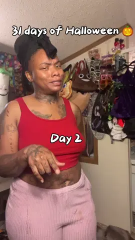 Day 2 of 31 Days of Halloween 🖤🐿️ Come get ready with me as I transform into a thicker, sassier version of Sandy Cheeks! From slipping into the dome suit to adding those cheeky final touches, this 3-minute GRWM has it all. Who knew Bikini Bottom could get this spooky (and this curvy)? 🖤✨ #31DaysofHalloween #fyp #cosplay #costumeideas 