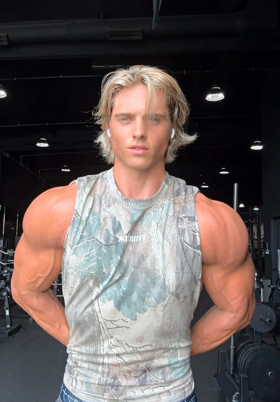 Lowkey almost 220 rn #aesthetics #shredded #agartha #viral 