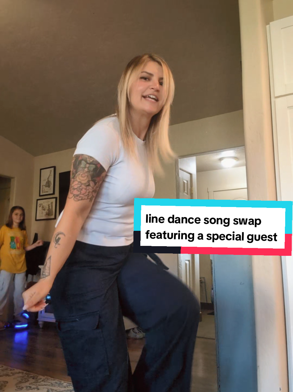 I honestly love this idea of a song swap! line dancing is so fun and modern now 🤠🤘🏻 #linedancing #kpop #goldenretriever 