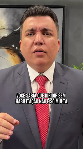 🚨 Dirigir sem habilitação não é só multa, pode ser crime! O art. 309 do CTB diz: conduzir sem CNH, ou com ela cassada, gerando perigo de dano, dá pena de 6 meses a 1 ano de detenção ou multa. ⚠️ Excesso de velocidade, avançar sinal vermelho, colocar pedestres em risco… tudo isso pode transformar a infração em processo criminal. 👉 Você já sabia disso? Curte, comenta e compartilha essa informação! #CTB #art309 #dirigirsemcnh #transito #crime         