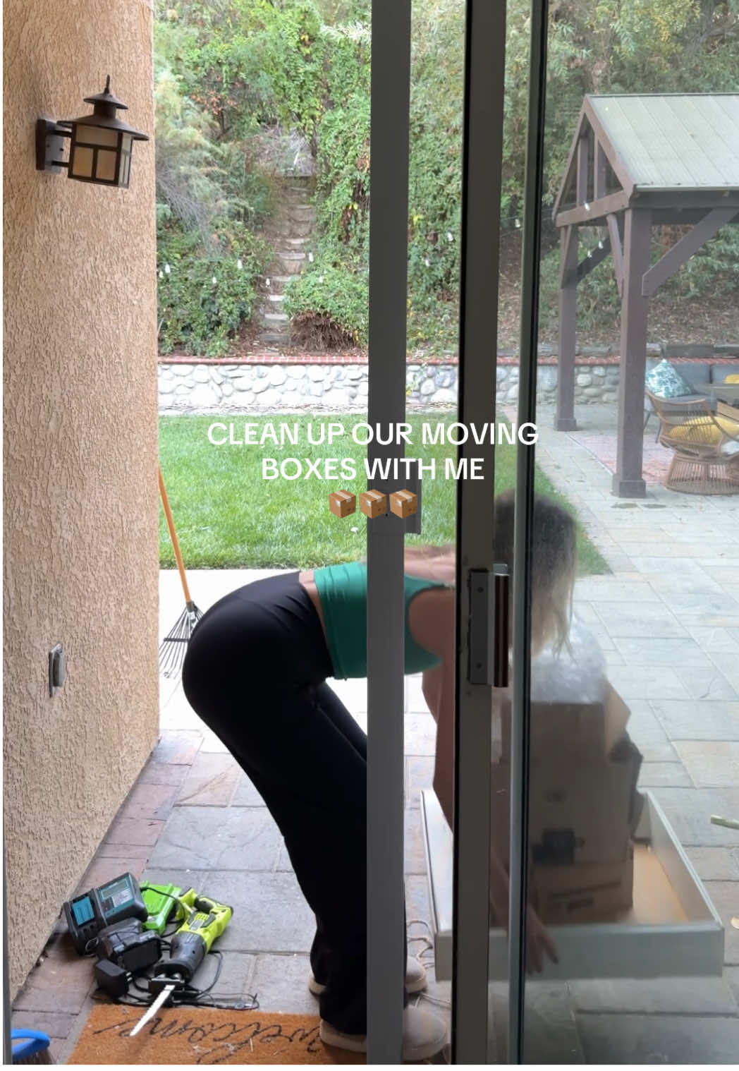 all before recycling came this morning 😅📦 can’t wait for all these boxes to be gone.  #moving #singlemom #soloparent #CleanTok #cleanwithme 