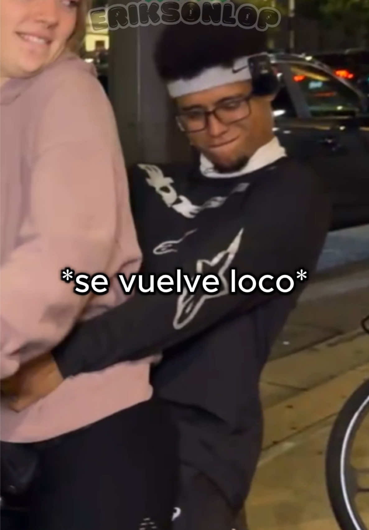 Me dolió esa caída😤 Comenta si también hubieses tomado venganza👀😂 #stream #irl #minneapolis #gringa #divertido