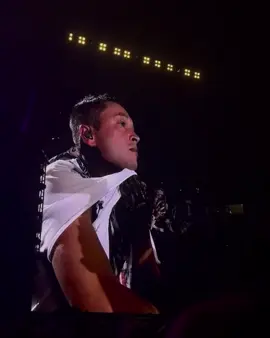 I will be bragging about seeing these clips live for the rest of my life  #tylerjoseph #edit #tøp #twentyonepilots #breach 