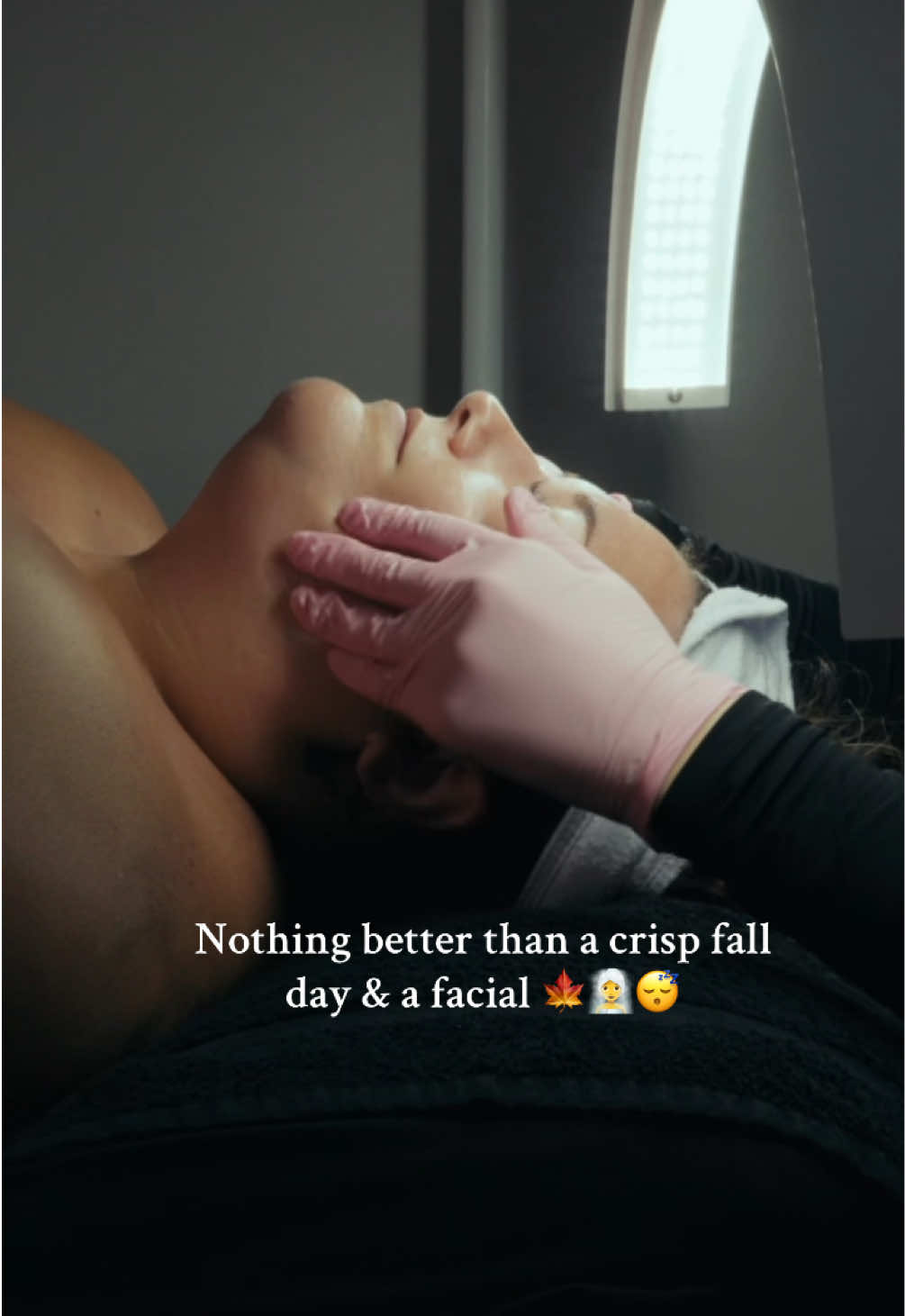 And a pumpkin spice latte after!! ☕️ 🎃 #fall #facial #skincare #pumpkinspicelatte 