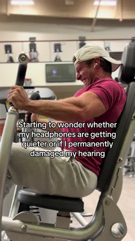 Hearing was sacrificed for the gains #gym #Fitness #GymLife #gymrelatable #GymTok 