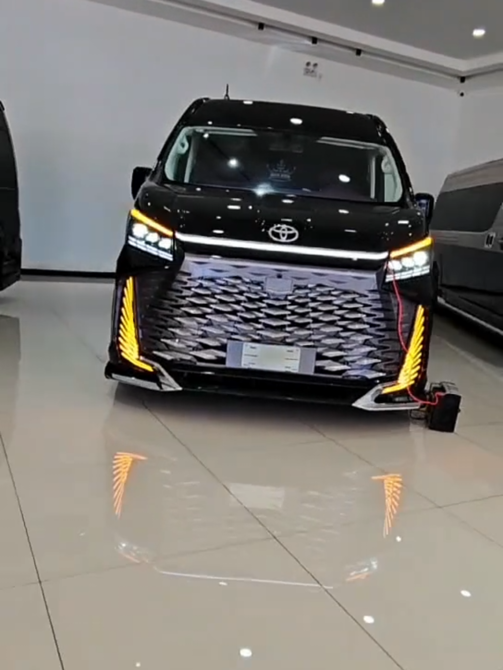 Toyota Hiace 2025 reveals surprising new features 👀 #ToyotaHiace2025 #CarTokReveals #ToyotaUpdates #VanInnovation #AutoBuzzUSA