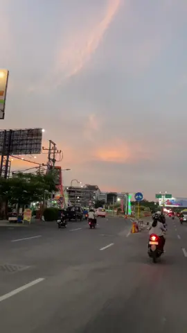 suka bgt🥹.                                               #surabaya #surabaya24jam 