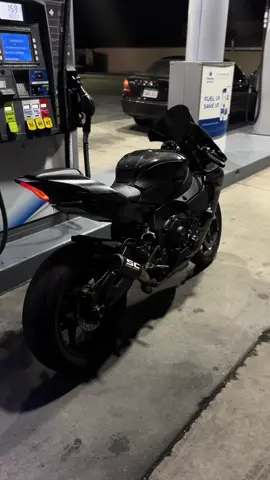 Ive done it… i’ve reached full ascension w rebuilding this mf #r1 #yamaha #fyp #biketok 